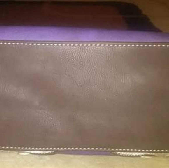 NWOT purple handbag - Picture 3 of 4
